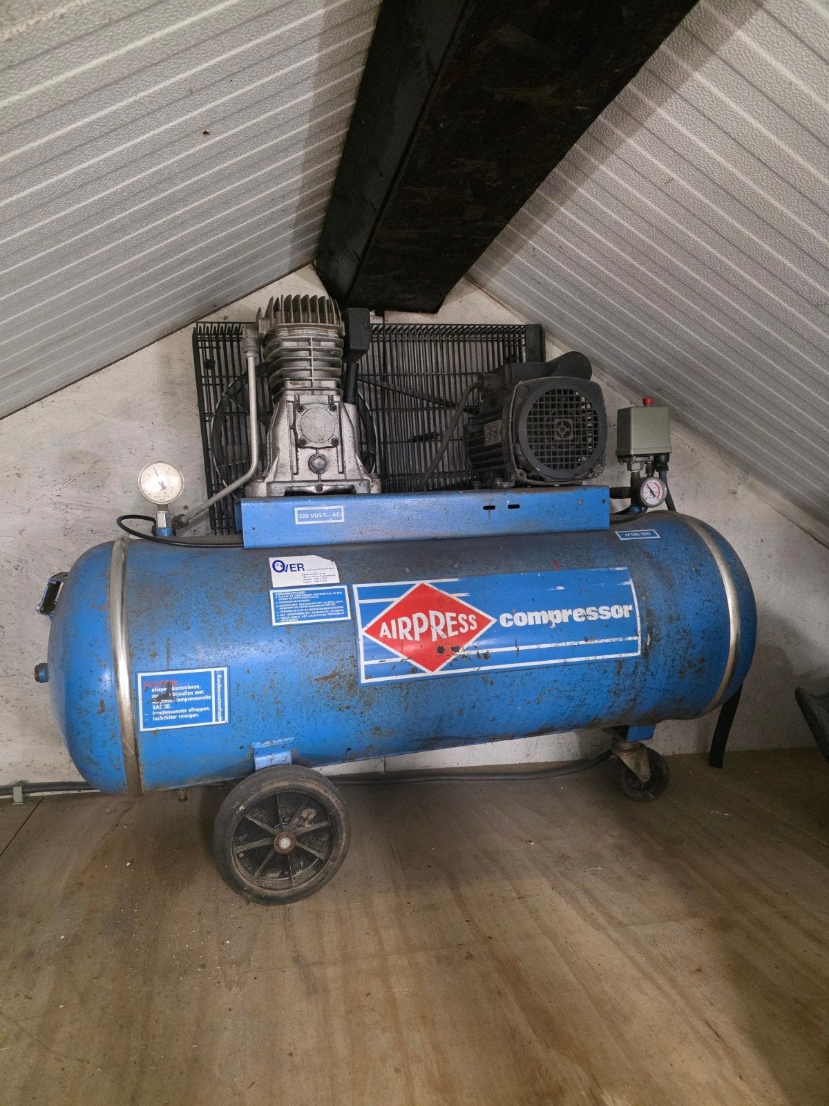 Airpress H310/100 Compressor - 100 liter, 8 bar, Doe-het-zelf en Verbouw, Ophalen