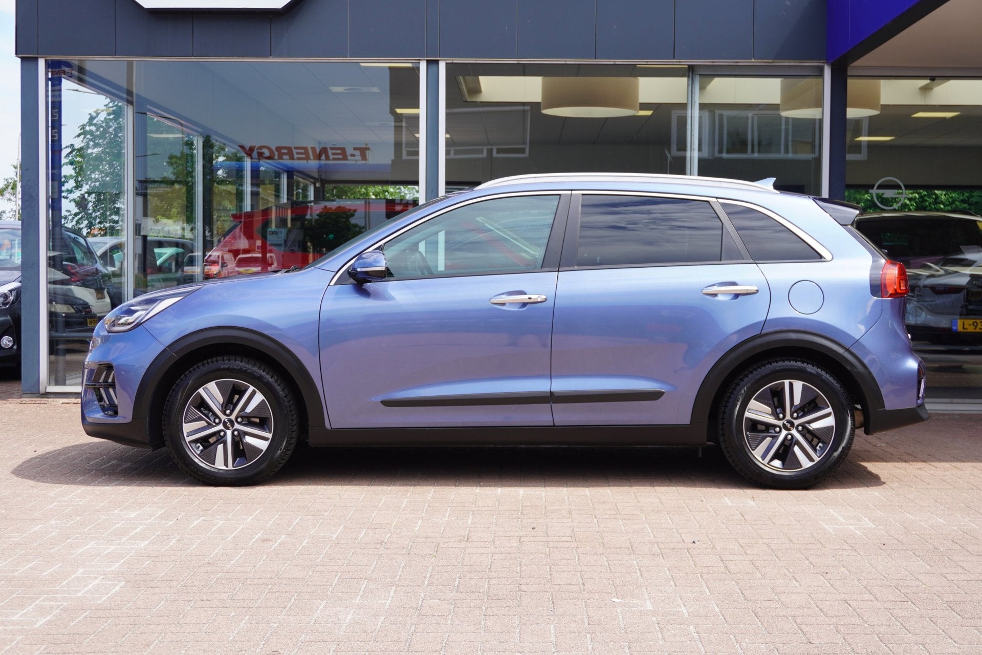 Kia Niro 1.6 GDi Hybrid DynamicPlusLine Automaat | Navigatie, Auto's, Dealer onderhouden, Gebruikt, Blauw, Automatische klimaatregeling