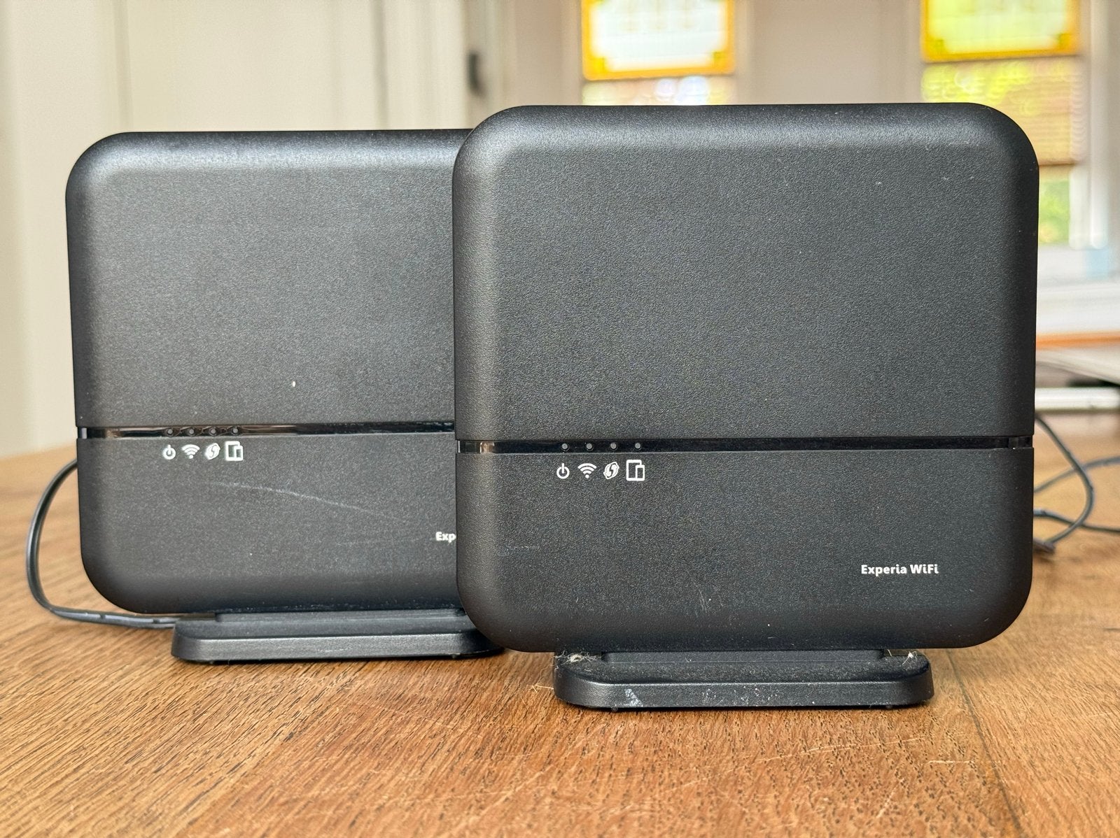 KPN Experia WiFi extenders, incl adapters (2 stuks), Computers en Software, Routers en Modems, Gebruikt, Router, Ophalen of Verzenden