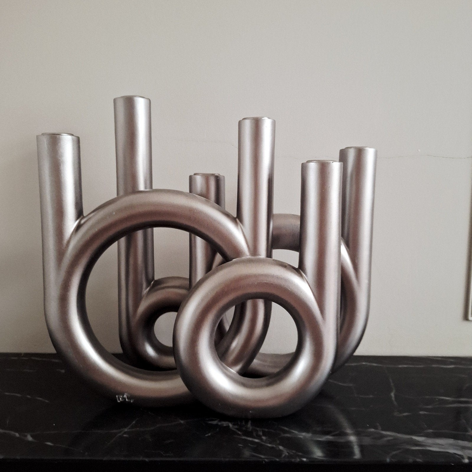 Gave grote design kandelaar grijs bruin brons, Huis en Inrichting, Overige materialen, Ophalen of Verzenden, X, Grijs