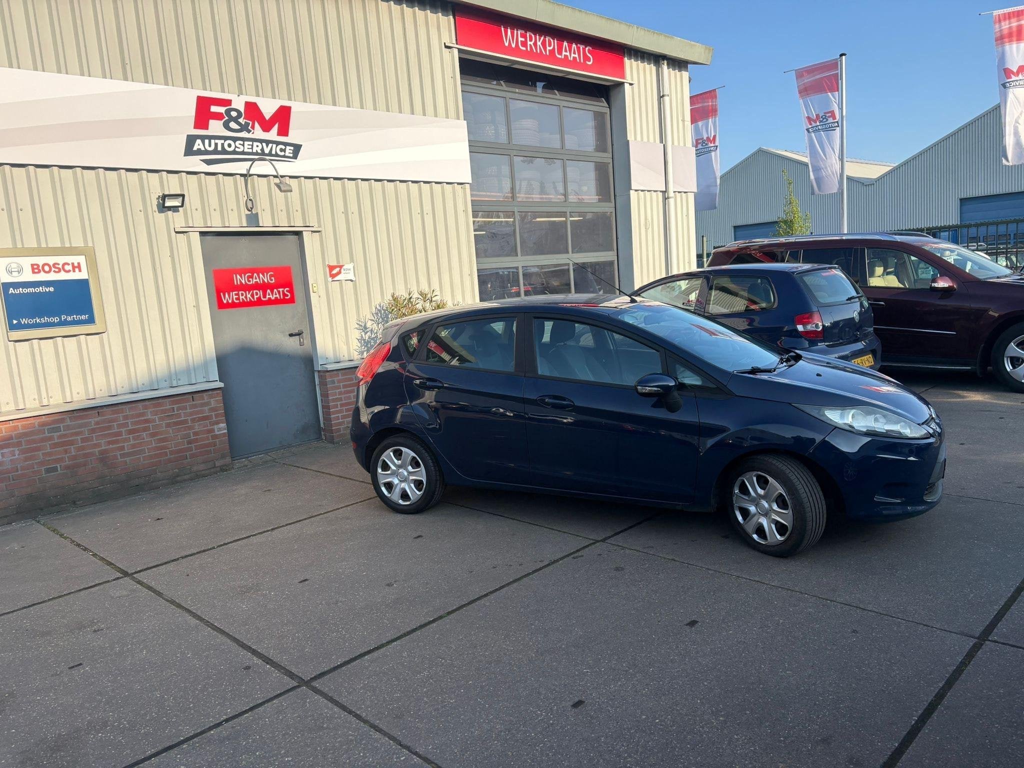 Ford Fiesta 1.4 Trend Airco, nieuwe APK!, Auto's, Ford, Voorwielaandrijving, Elektrische ramen, Stof, Blauw