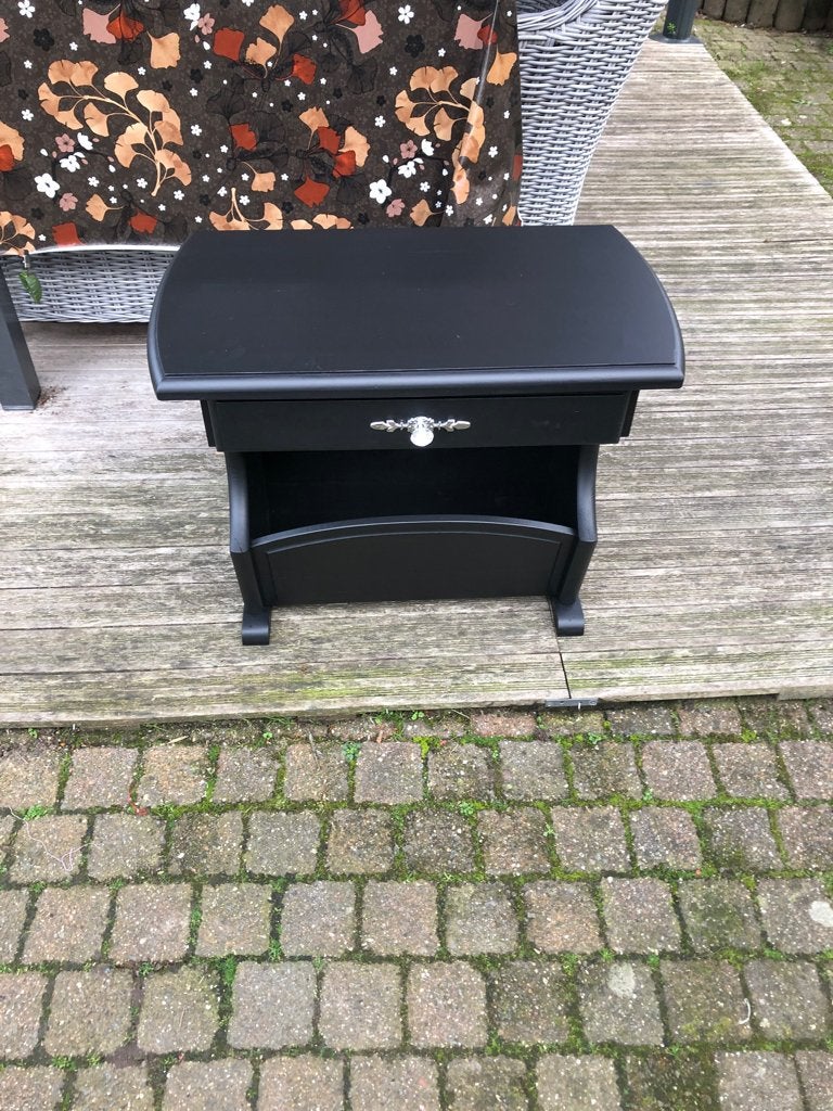 zwart grenen krantenbak met laadje, Ophalen, Zo goed als nieuw, Met lade, Hout