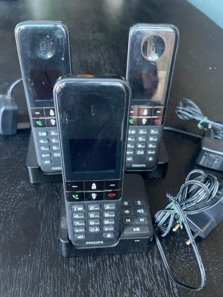 Philips Dect Telefoon Set - 3 Handsets, Ophalen of Verzenden, Gebruikt, 3 handsets