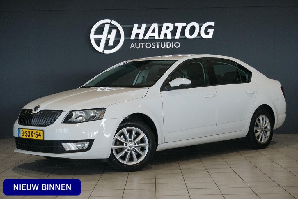 Skoda Octavia 1.2 TSI Greentech Ambition Businessline + AFN., Auto's, Voorwielaandrijving, Euro 5, Stof, Gebruikt