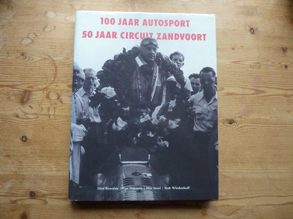 100 jaar autosport - 50 jaar Circuit van Zandvoort         , Boeken, Auto's | Boeken, Gelezen, Algemeen, Ophalen of Verzenden