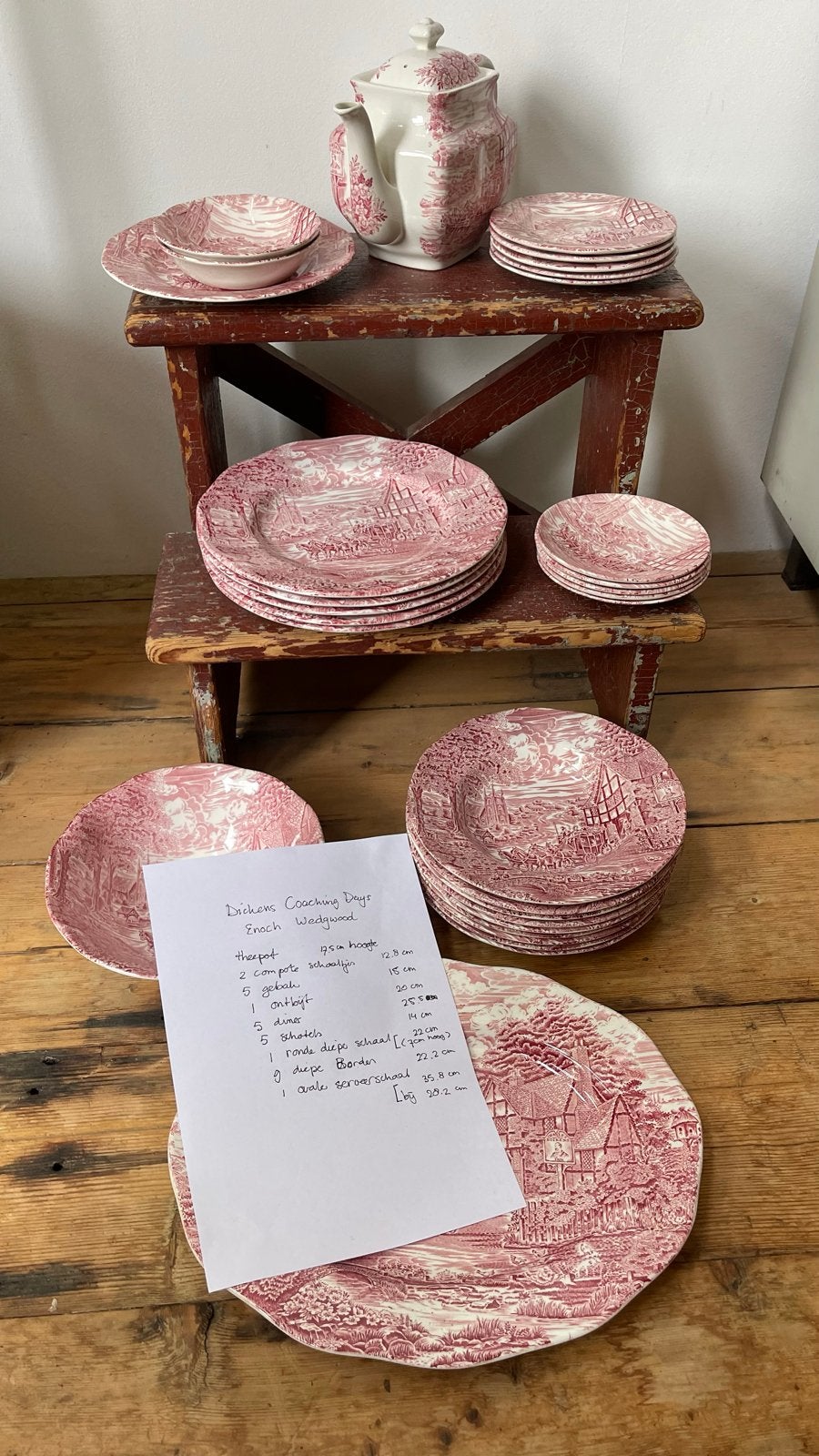 mooi gaaf postkoets servies Wedgwood DICKENS COACHING DAYS, Verzenden