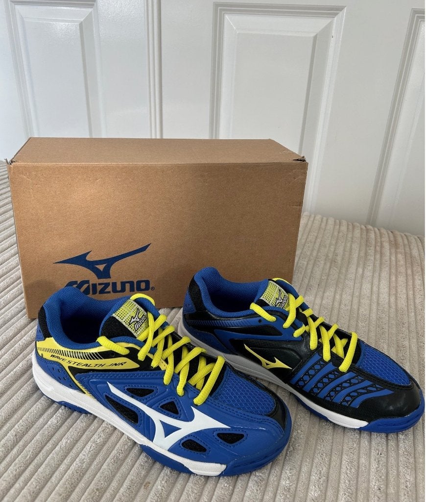 Mizuno kinder handbalschoenen indoor zaal in maat 32,5 NIEUW, Sport en Fitness, Ophalen of Verzenden, Nieuw, Schoenen