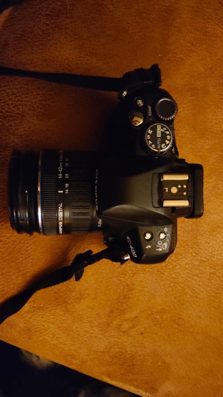Olympus E-400 met 2 lenzen en accessoires (defect), Spiegelreflex, Accu, Ophalen of Verzenden, Olympus