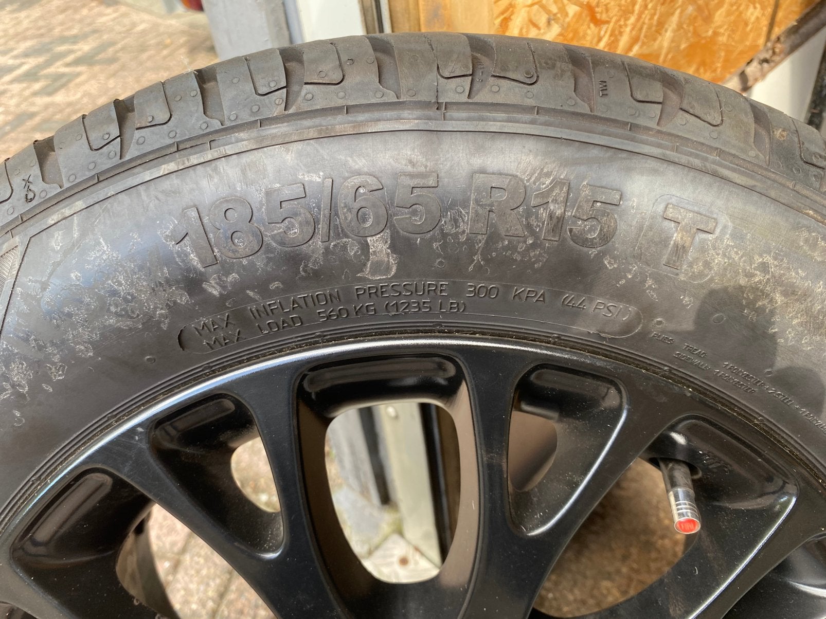 Banden plus velgen aluminium zwart, Auto-onderdelen, Ophalen, Zomerbanden, Velg(en)