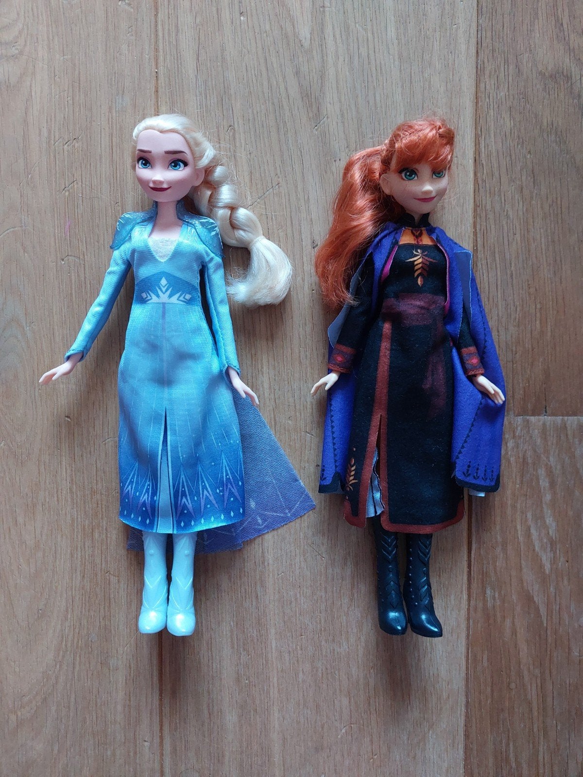 Poppen Disney Frozen Elsa en Anna, Kinderen en Baby's, Ophalen of Verzenden, Zo goed als nieuw