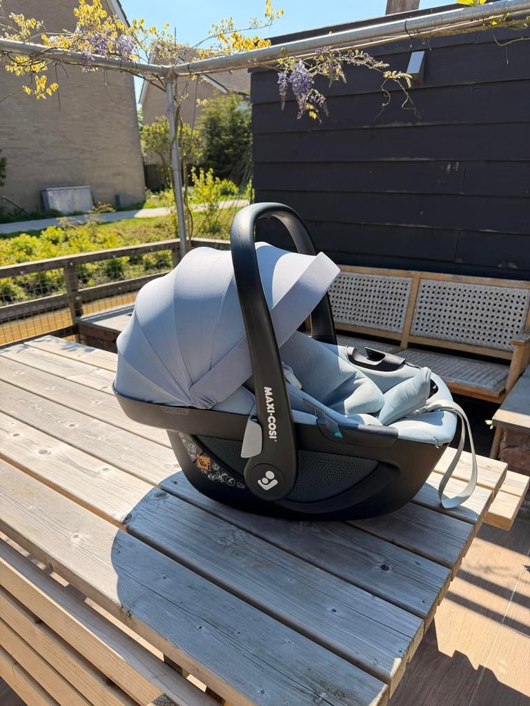 Maxi-Cosi Pebble 360 met newborn verkleiner, Ophalen, Gebruikt, Zijbescherming, Isofix