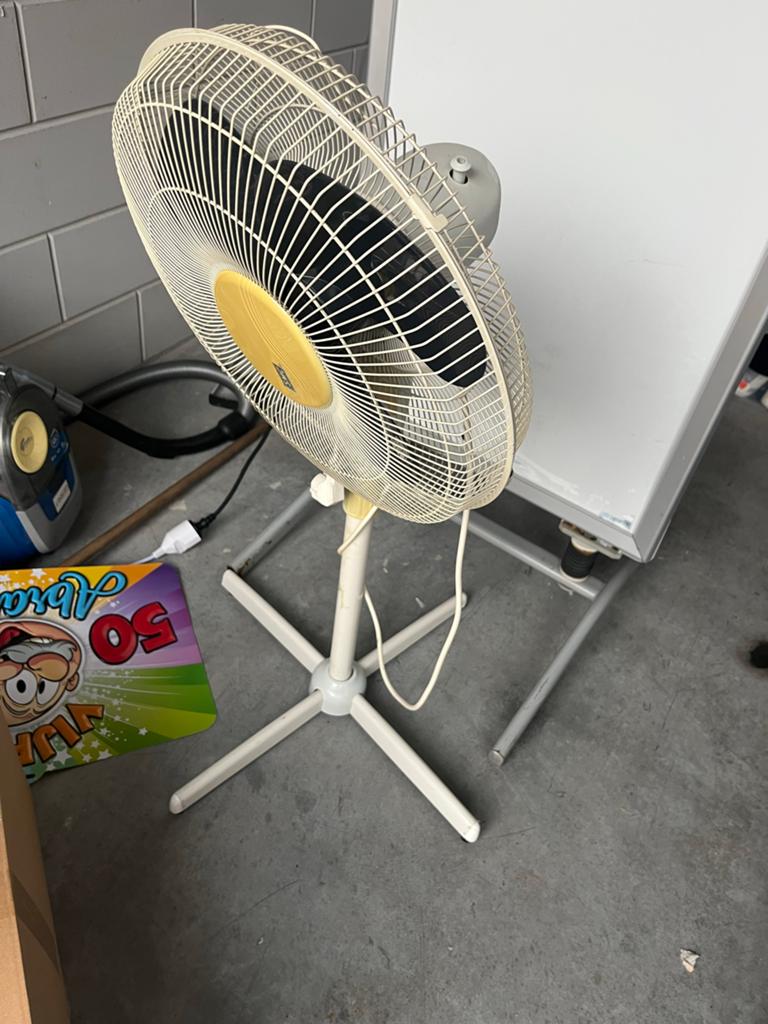 Vintage SMC Staande Ventilator - Wit/Geel, Ophalen, Gebruikt