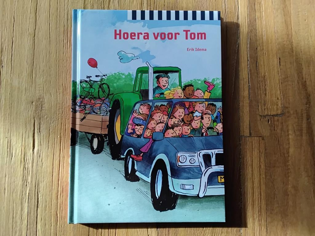 Hoera voor Tom - Erik Idema (Kinderboek), Ophalen of Verzenden, Zo goed als nieuw, Erik Idema, Fictie algemeen