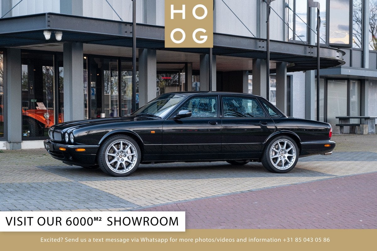 Jaguar XJR 100 4.0 Supercharged (bj 2003, automaat), Gebruikt, 8 cilinders, Zwart, Bedrijf