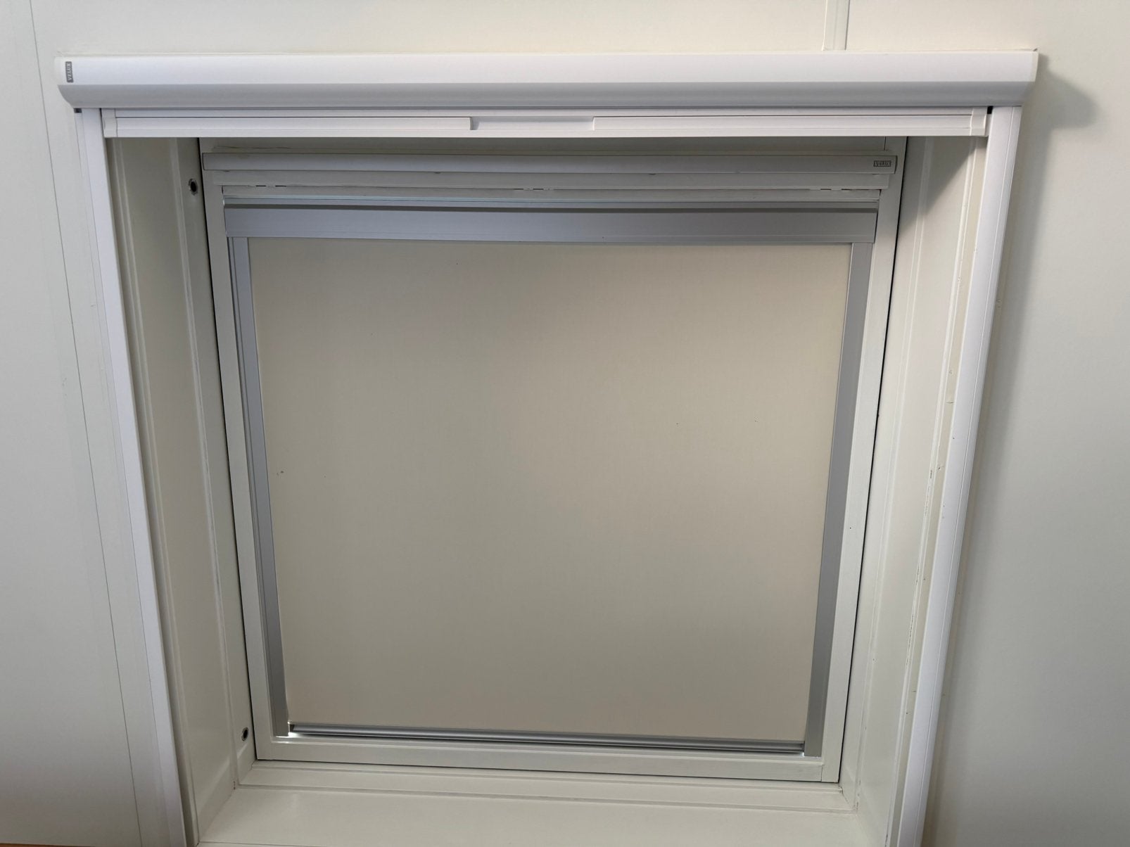 Verduisterings rolgordijn voor Velux dakraam, beige, Ophalen of Verzenden, Zo goed als nieuw