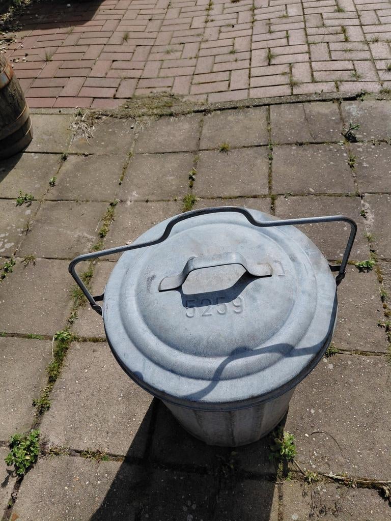 Zinken vuilnisemmer zonder bodem - Decoratief, Huis en Inrichting, Woonaccessoires | Prullenbakken, Gebruikt, Metaal, Minder dan 50 cm