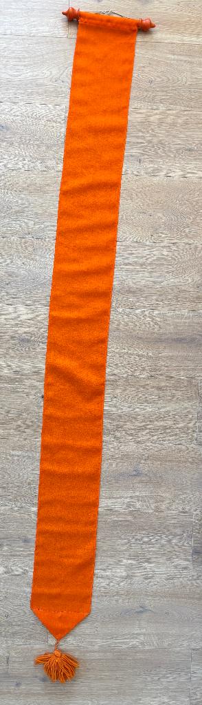 Wimpels kleur Oranje twee stuks, Diversen, Vlaggen en Wimpels, Ophalen of Verzenden, Zo goed als nieuw