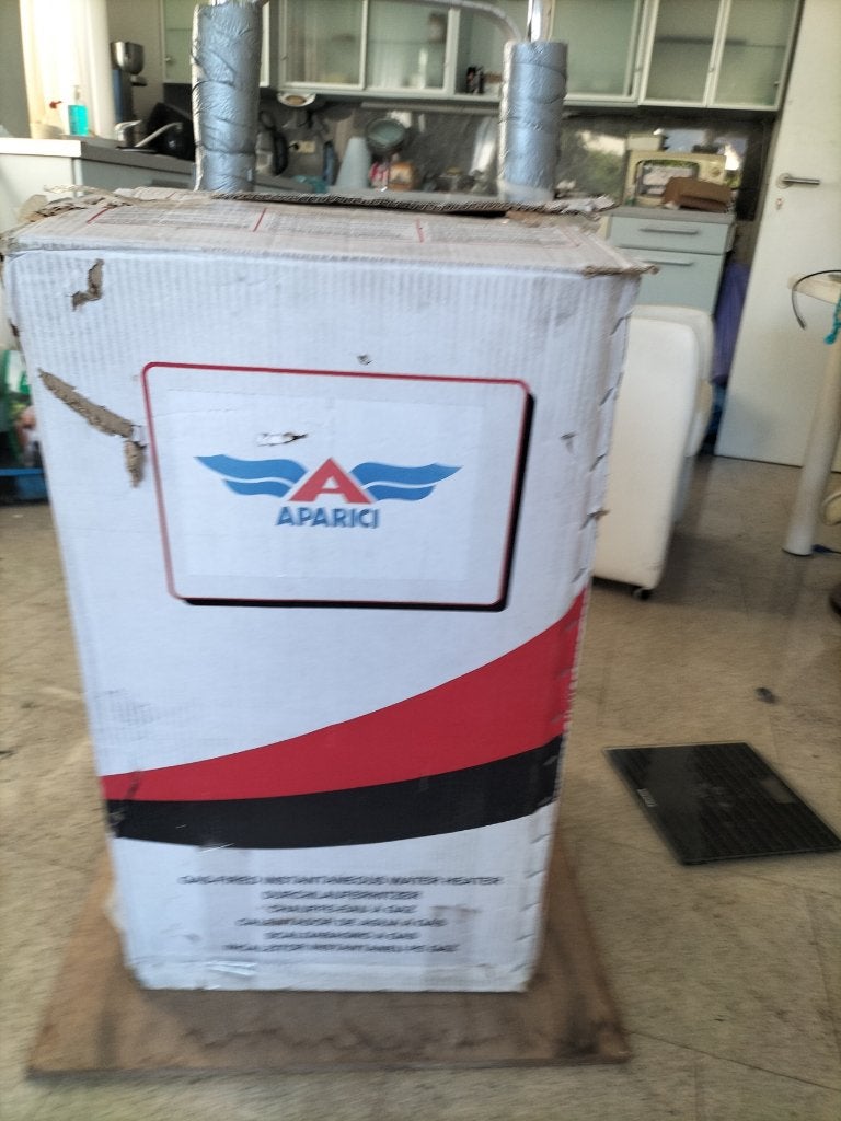 butogas geiser, Ophalen, 20 tot 100 liter, Minder dan 3 jaar oud, Propaan of Butaan