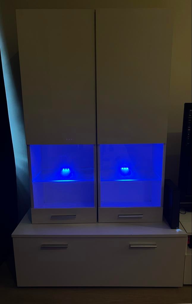 Witte TV-meubel met hangkasten en LED-verlichting, Ophalen, Gebruikt, 50 tot 100 cm, Minder dan 100 cm