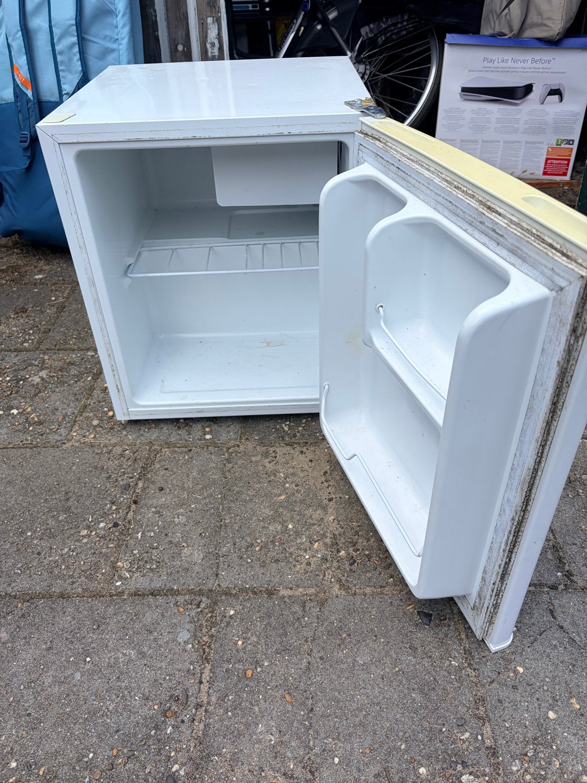 Compacte camping koelkast met klein vriesvak, Ophalen, Gebruikt, Minder dan 75 liter, Met vriesvak