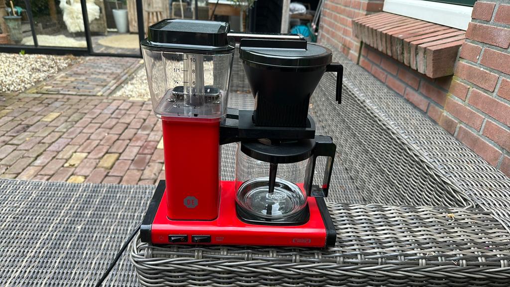 Douwe Egbert DE  koffieset apparaat technivorm rood, 4 tot 10 kopjes, Ophalen of Verzenden, Zo goed als nieuw, Koffiemachine