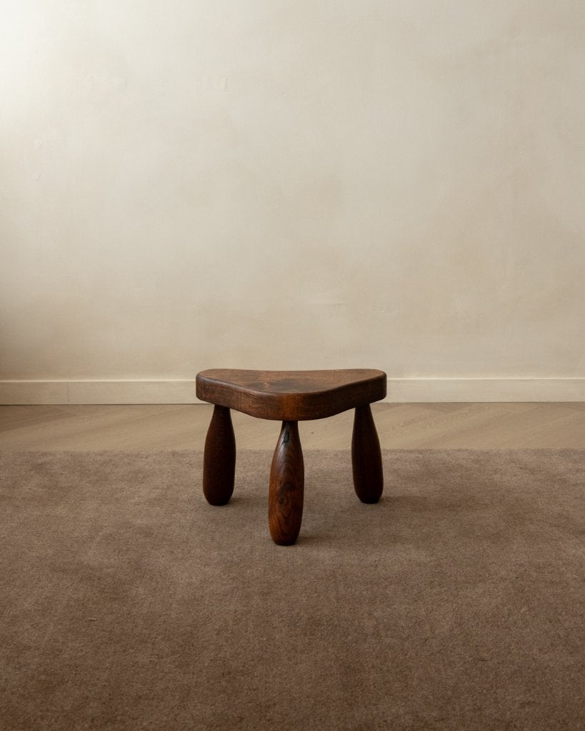 Vintage Franse Brutalist Eiken Houten Tripod Kruk, 1950s, Huis en Inrichting, Krukjes, Gebruikt, Ophalen of Verzenden, Nvt, Nvt