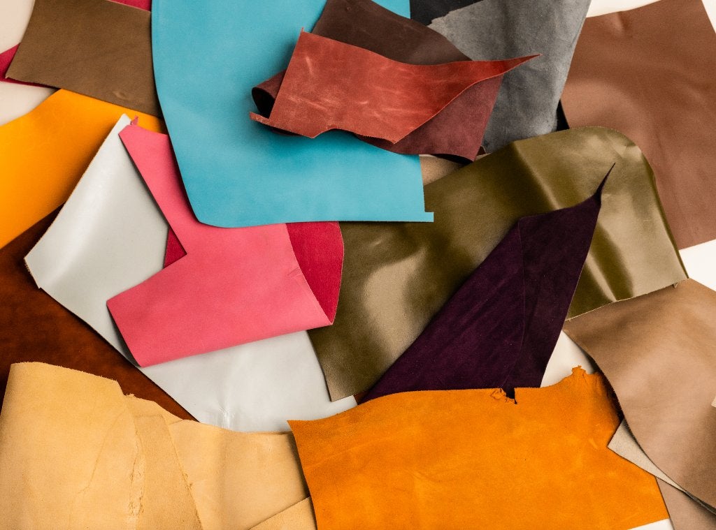 Leren Reststukken Mix | Echt & Imitatie knutsel Leer, Verzenden, Meerkleurig, Zo goed als nieuw, Klaar om op te hangen