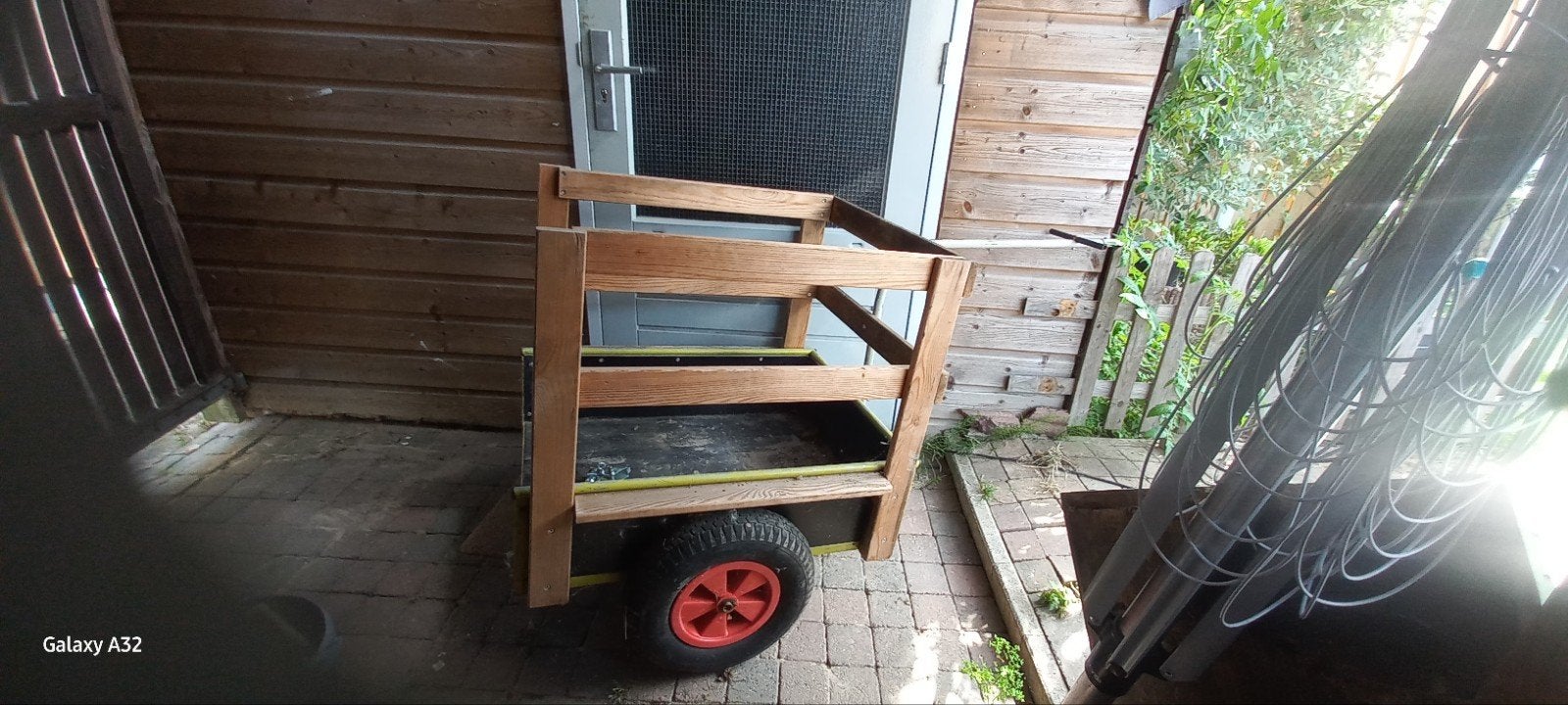 Stevige houten kar met wielen - ideaal voor tuin/transport, Ophalen, Gebruikt, 80 kg of meer