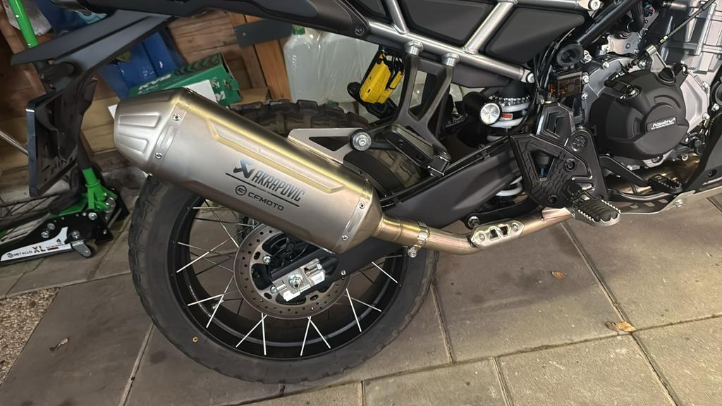 Akrapovic cfmoto 450mt, Motoren, Ophalen of Verzenden