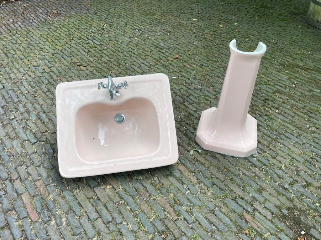 Antiek wasbak, Ophalen