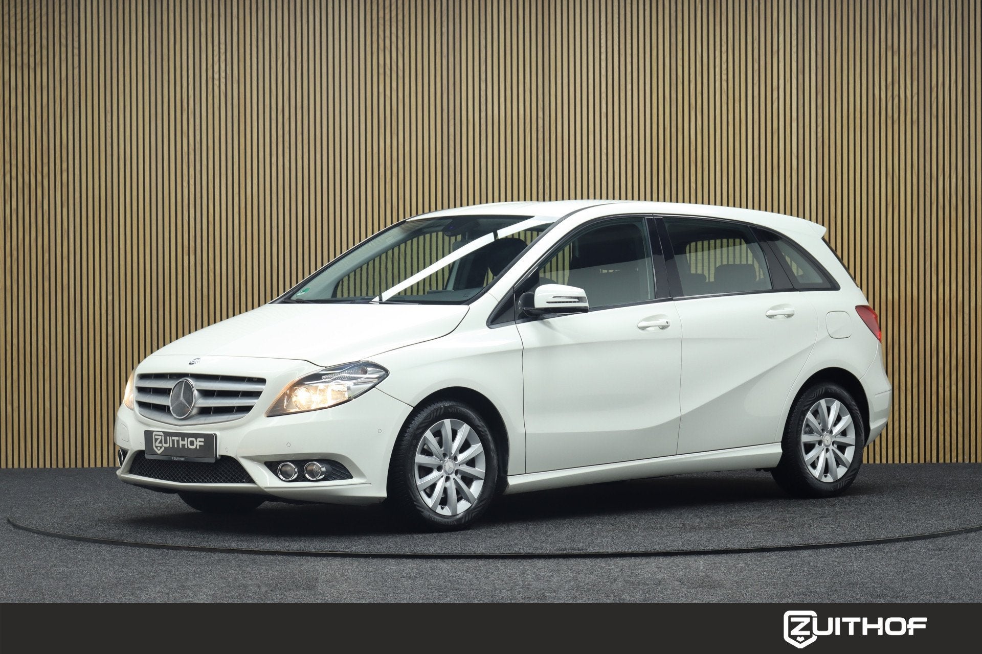 Mercedes-Benz B-Klasse 180 Ambition | Trekhaak | Parkeersens, Auto's, Voorwielaandrijving, Stof, Gebruikt, 4 cilinders