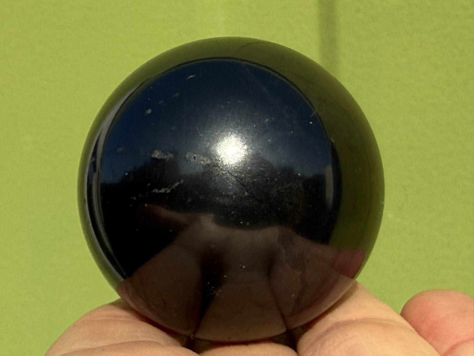 Shungite - Shungiet bol - Anti straling - Aarden - mineralen, Verzamelen, Mineralen en Fossielen, Ophalen of Verzenden, Mineraal