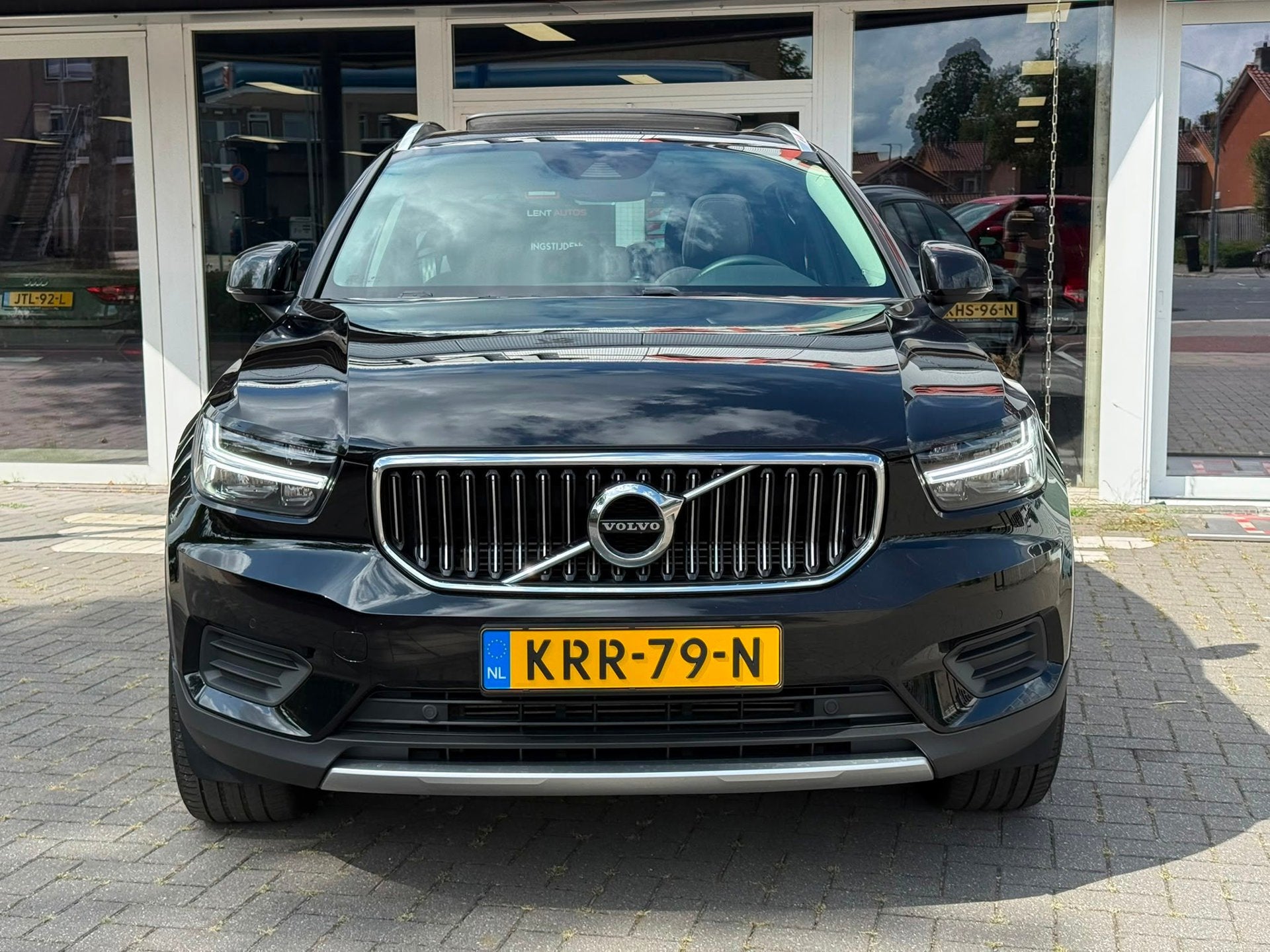 Volvo XC40 1.5 T4 Recharge Inscription Expression | Panorama, Auto's, Volvo, Stof, Gebruikt, Zwart, 48 km/l