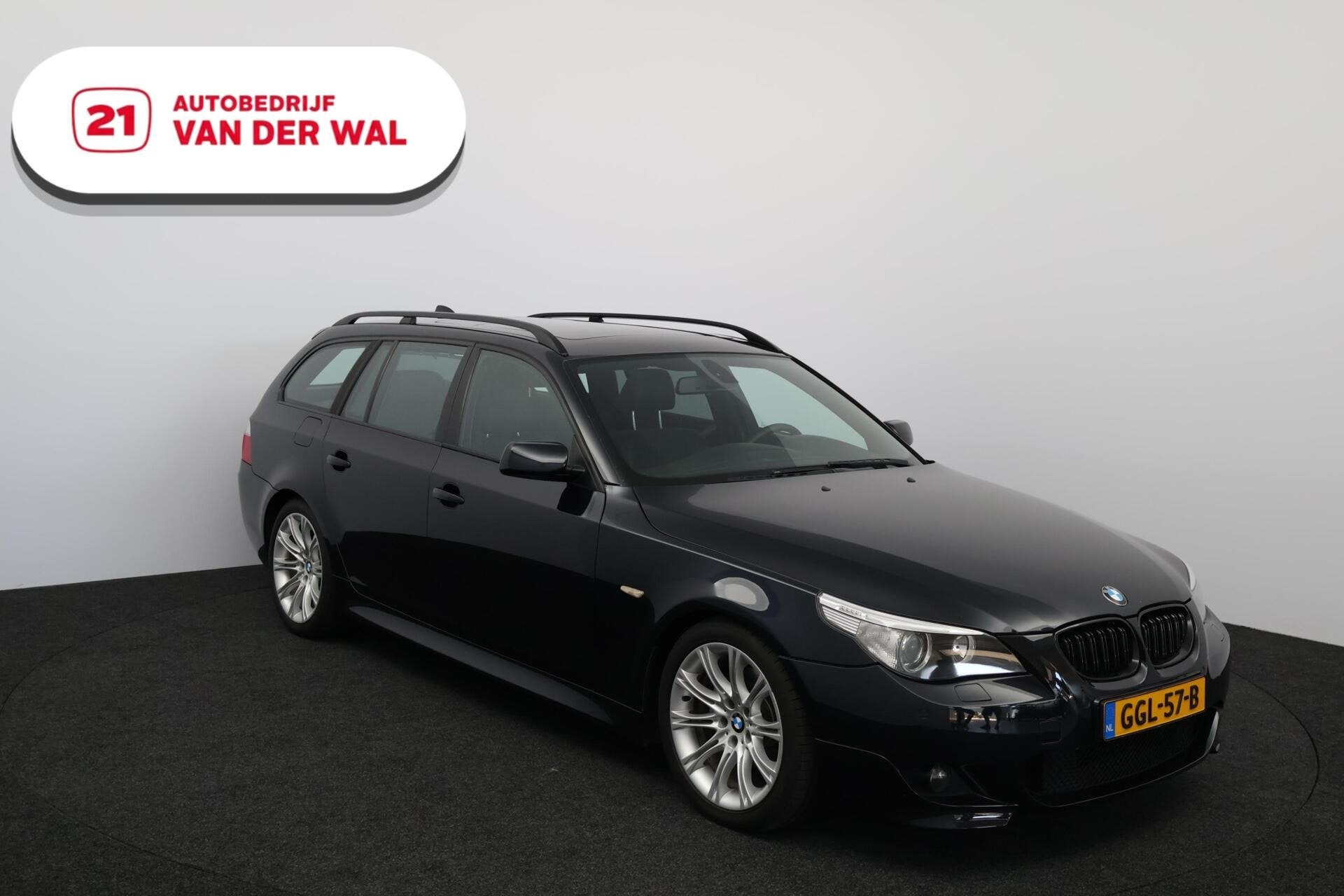 BMW 5-serie Touring|High executive|M-pakket|stoelverw, Auto's, Automaat, Achterwielaandrijving, Gebruikt, 2000 kg