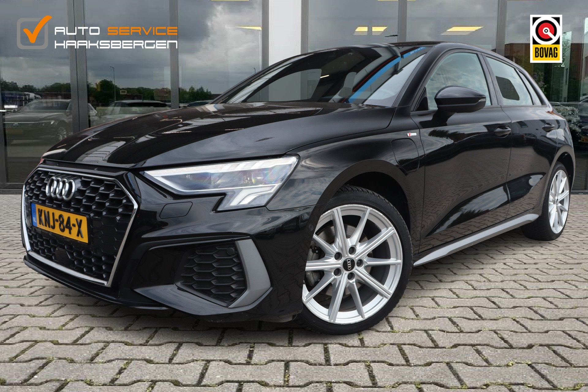 Audi A3 Sportback 40 TFSI e S-Line | ACC | Camera | 18 Inch, Gebruikt, 4 cilinders, 1535 kg, Leder en Stof