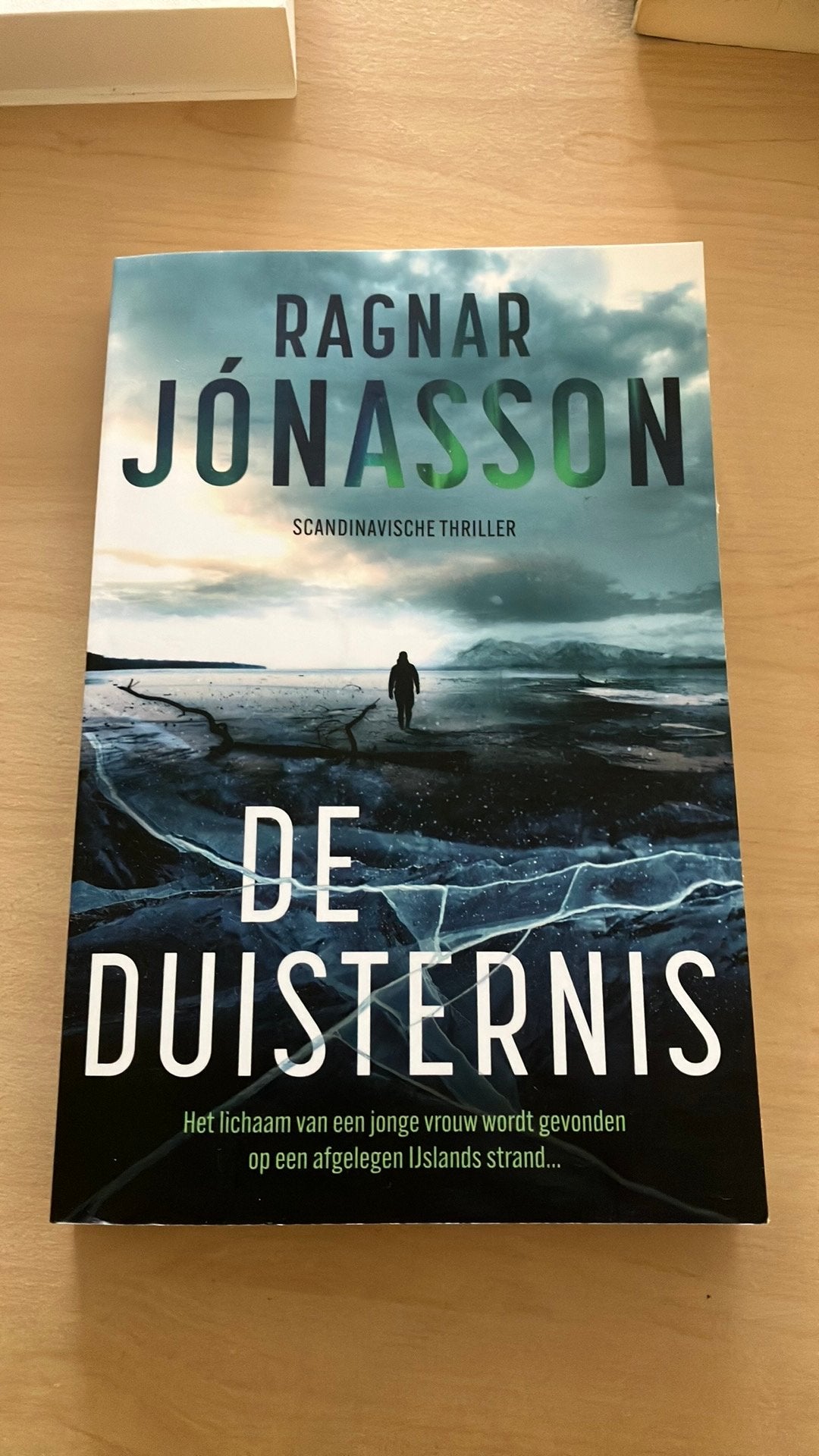 Ragnan Jonasson De duisternis, Ophalen, Zo goed als nieuw
