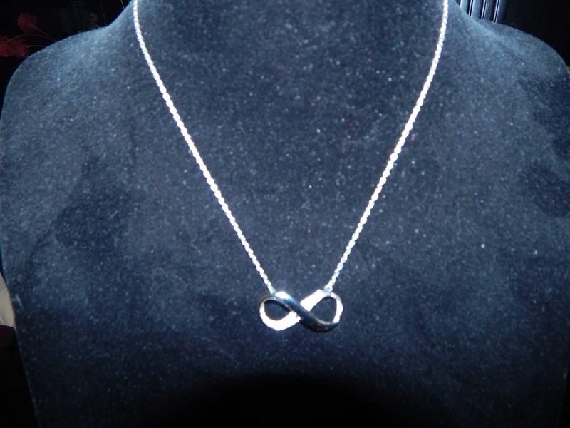 Swarovski ketting infinity teken met swarovski steentjes, Verzenden, Zo goed als nieuw, Zilver, Zilver