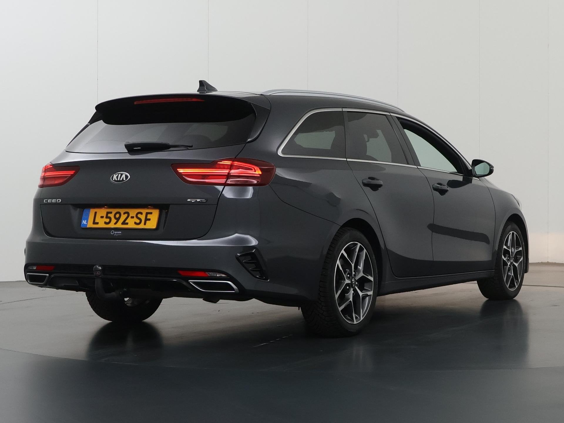 Kia Ceed Sportwagon 1.5 T-GDi MHEV GT-Line Edition | Trekhaa, Auto's, Stof, Gebruikt, 4 cilinders, 160 pk