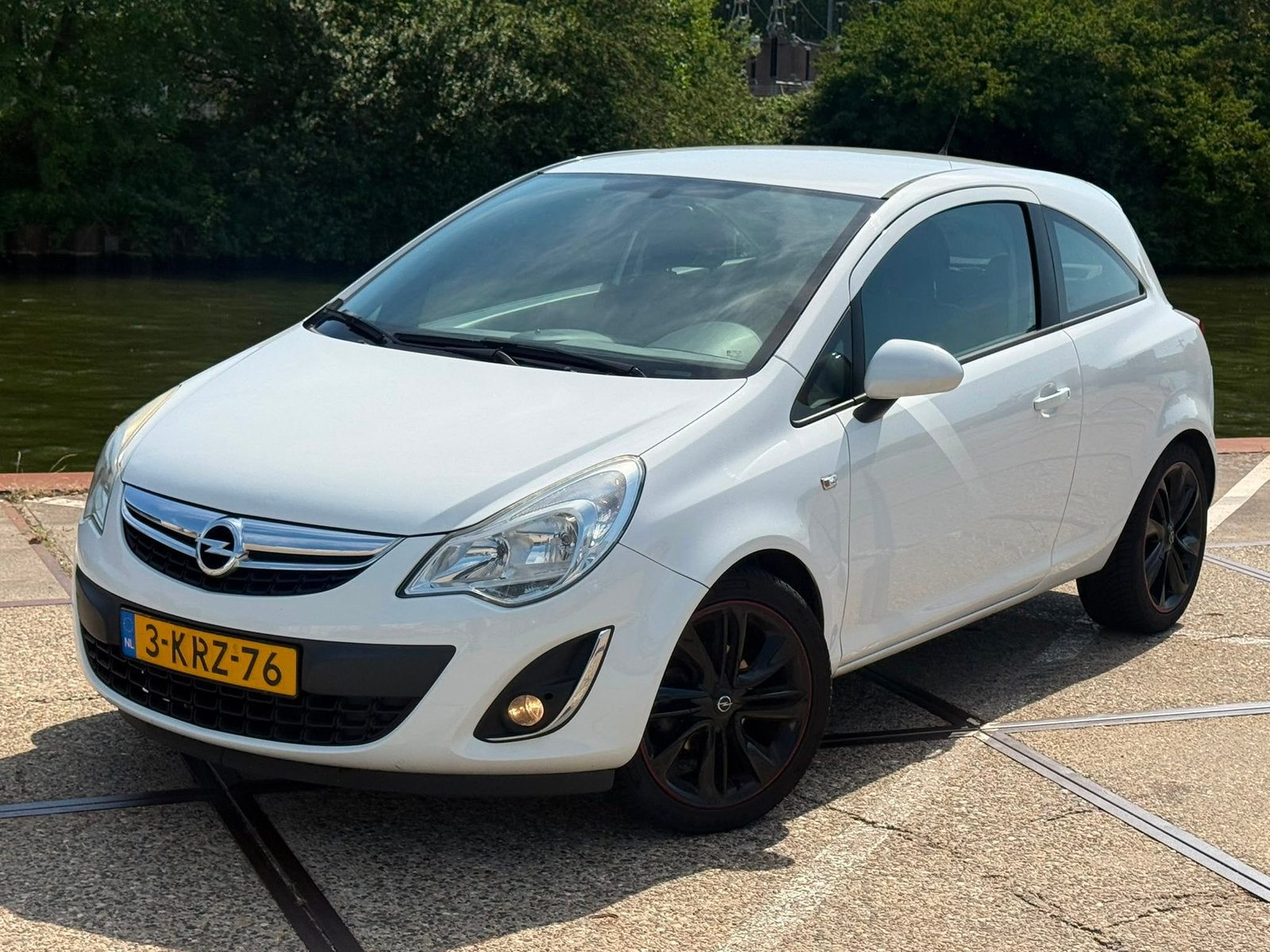 Opel Corsa 1.2 16V LPG 3D 2013 Wit Airco/Elek Pakket\LMV/NAP, Voorwielaandrijving, 83 pk, 4 cilinders, 1229 cc