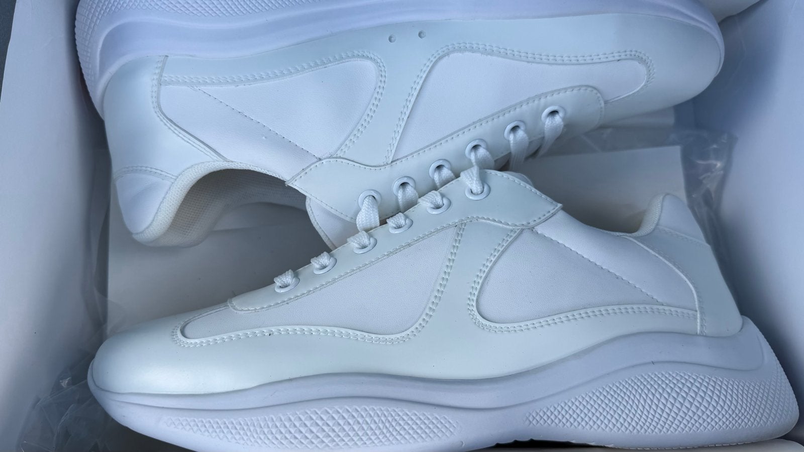 Prada Sneakers Maat 41-Nieuw in Doos, Kleding | Heren, Schoenen, Ophalen of Verzenden, Nieuw, Wit, Sneakers of Gympen