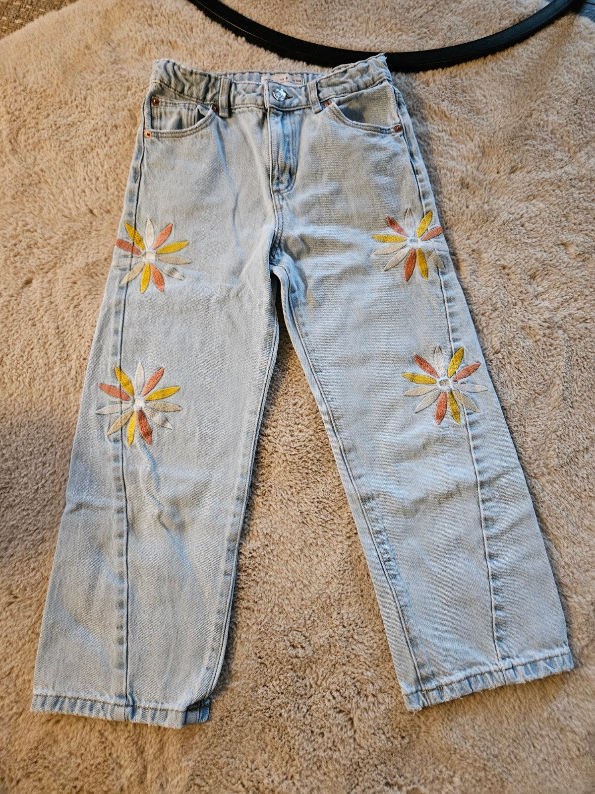 Spijkerbroek met bloemen van zara, maat 134, Broek, Meisje, Ophalen of Verzenden, Zo goed als nieuw