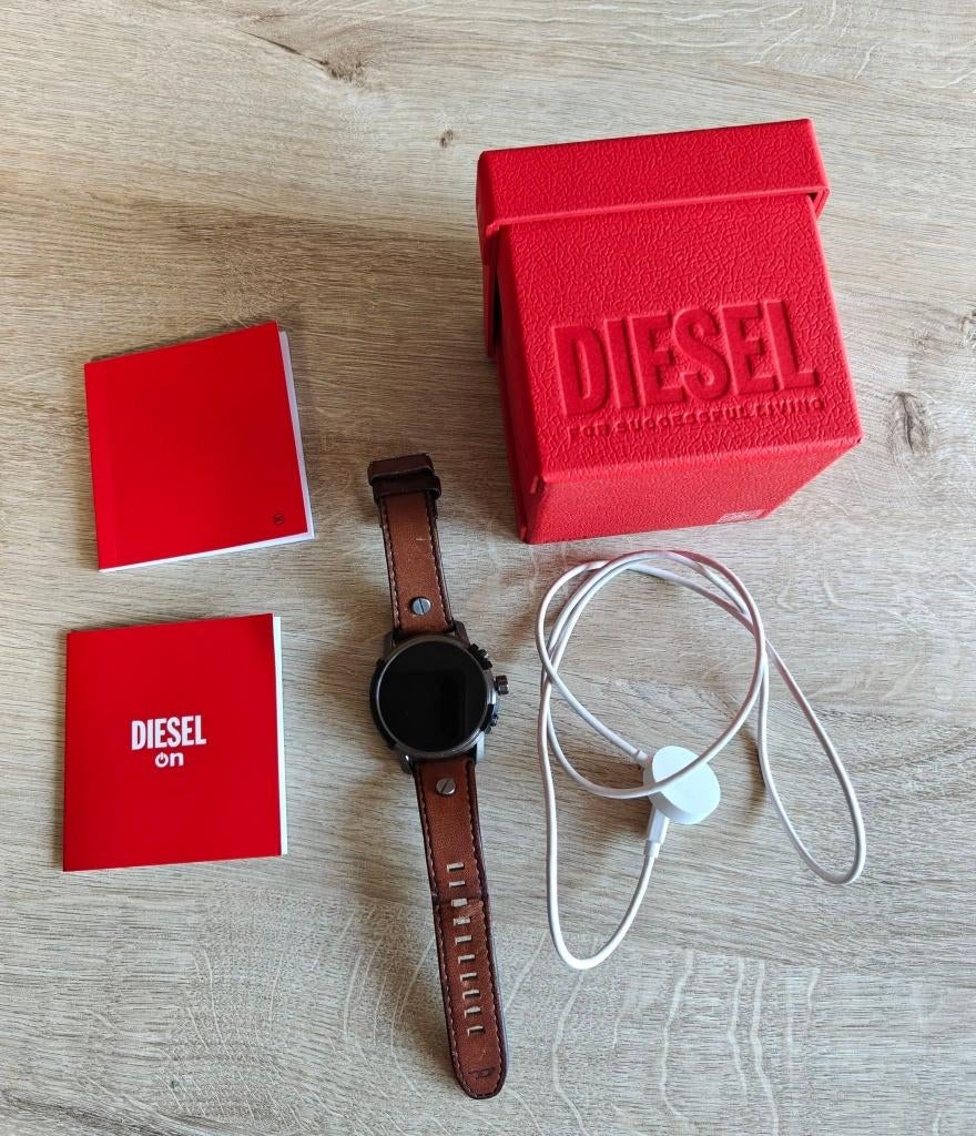 Smartwatch Diesel, Sieraden, Tassen en Uiterlijk, Smartwatches, Ophalen, Gebruikt, Android, Diesel