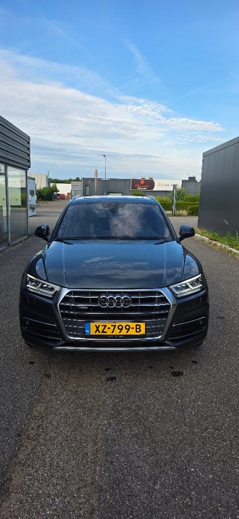 Audi Q5 2.0 *Virtual Cockpit* S-LINE *Alcantara* Model 2017, Auto's, Audi, Zwart, 4 cilinders, Alcantara, Multifunctioneel stuurwiel