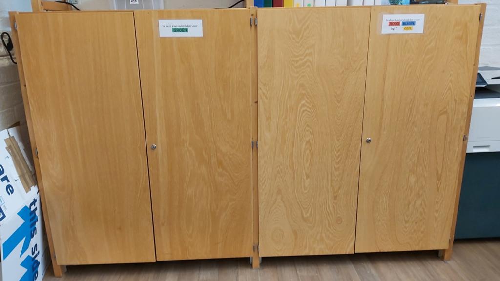 Dubbele kast. Lundia, Huis en Inrichting, Ophalen, Gebruikt, 25 tot 50 cm, 200 cm of meer