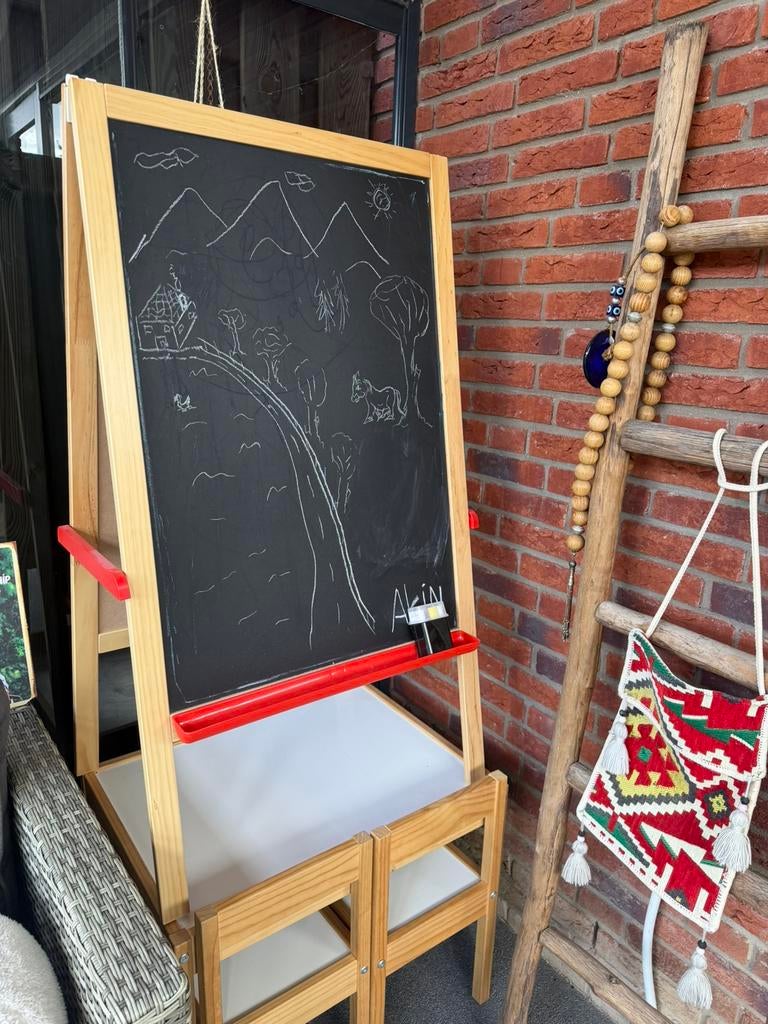 IKEA TAFELSTOELEN + KRIJTBORD, Diversen, Schoolborden, Ophalen of Verzenden, Zo goed als nieuw, Krijtbord