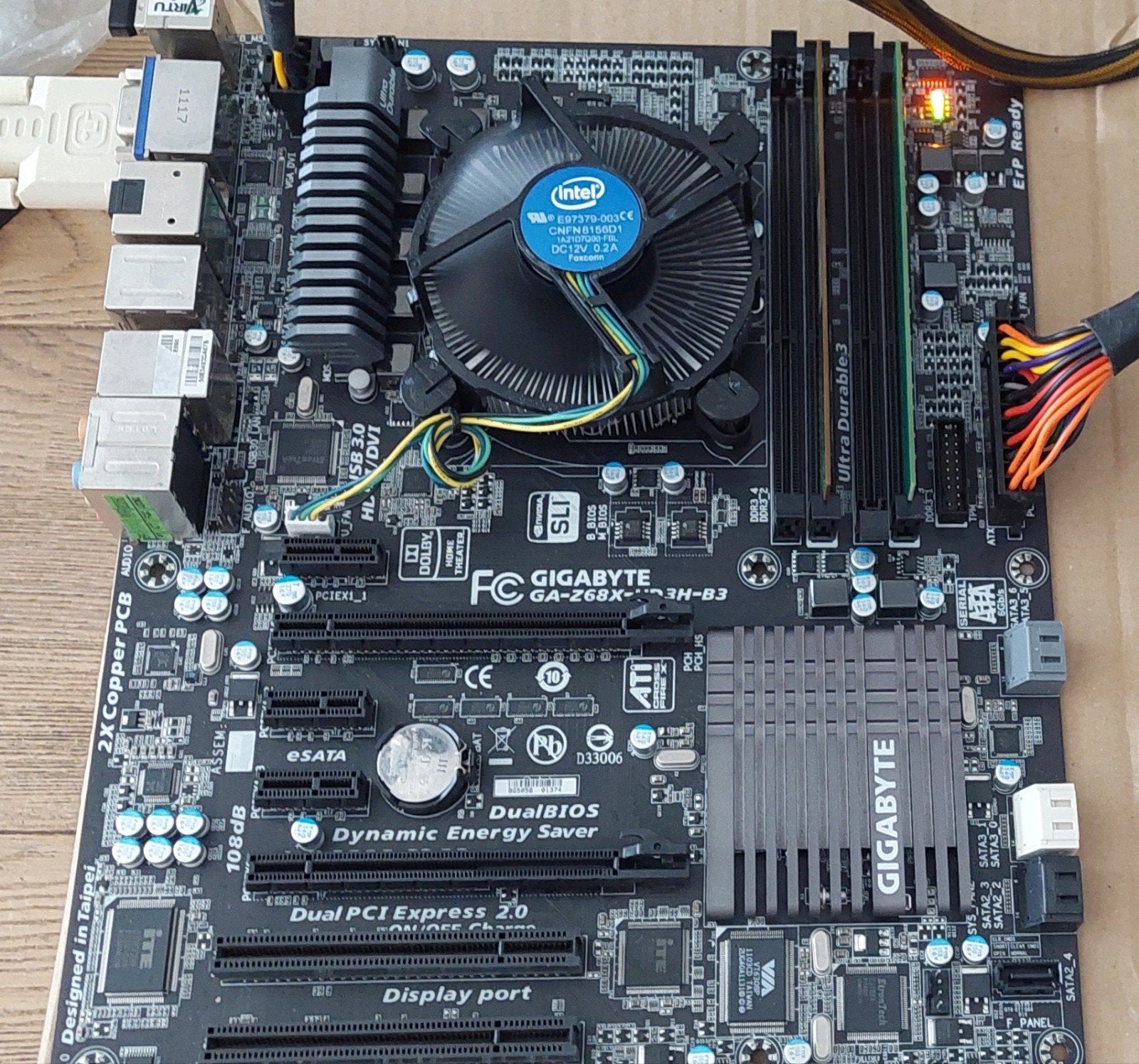 Gigabyte GA-Z68X-UD3H-B3 + Intel i7 2600k, Gebruikt, DDR3, Ophalen of Verzenden, ATX