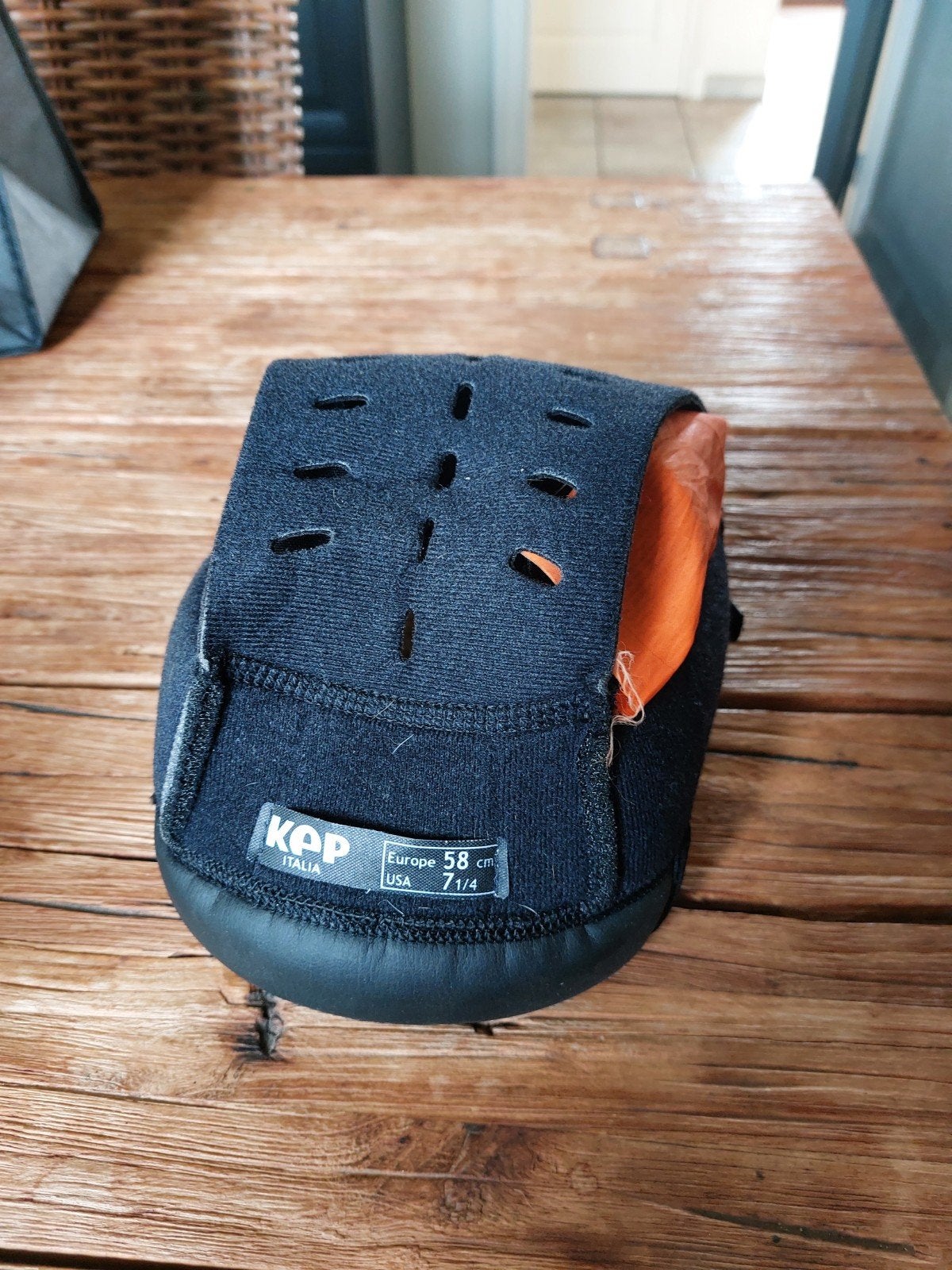 Kep italia liner maat 58 cm, Verzenden
