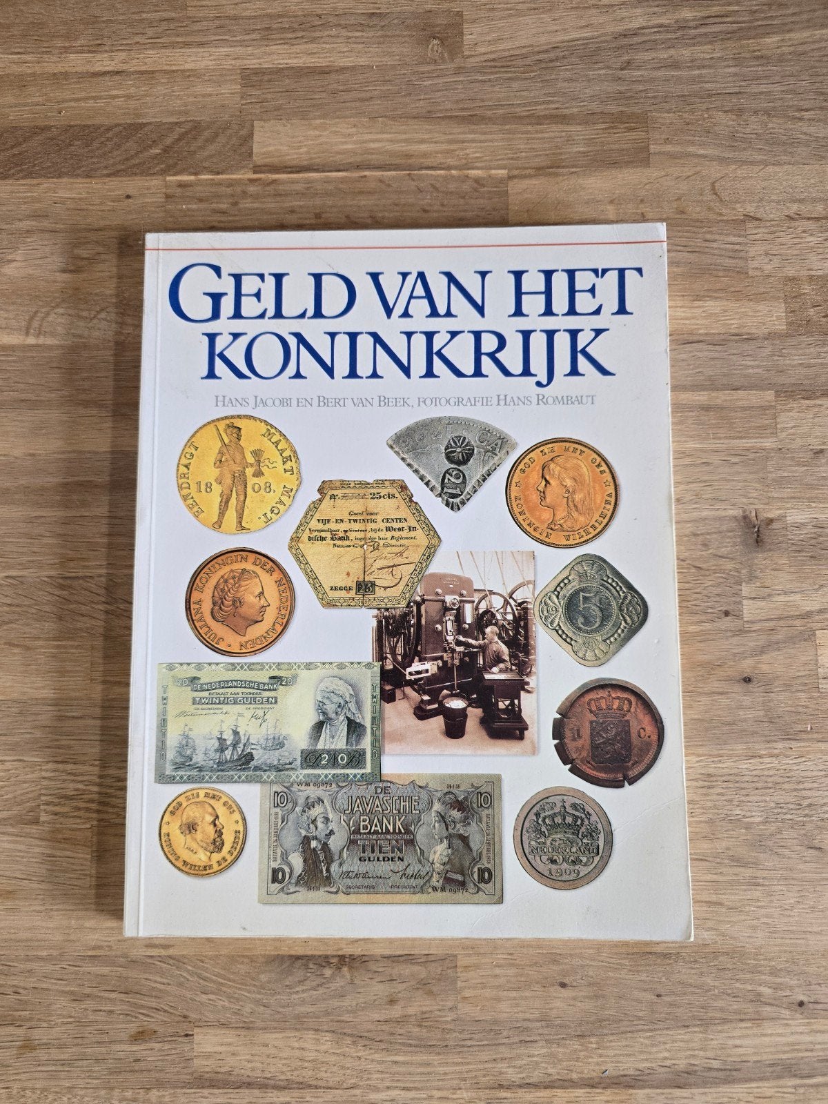 Boek: Geld van het Koninkrijk - Munt- en papiergeldboek NL, Ophalen of Verzenden, 20e eeuw of later, Gelezen, Hans Jacobi, Bert van Beek, Hans Rombaut