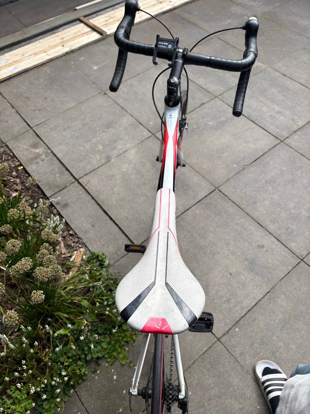 Cube Peloton racefiets - Wit/Rood - Shimano Sora, Fietsen en Brommers, Overige merken, 28 inch, Gebruikt, Aluminium