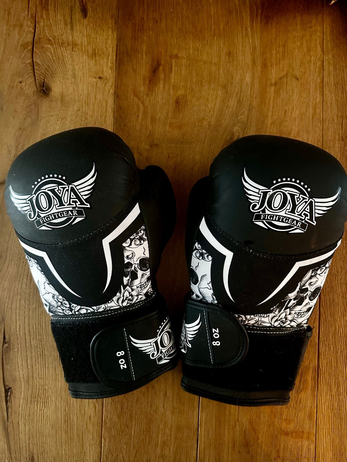 Joya Fightgear Boks/Kickbokshandschoenen 8oz, Sport en Fitness, Ophalen of Verzenden, Zo goed als nieuw, Overige, Vechtsportbescherming